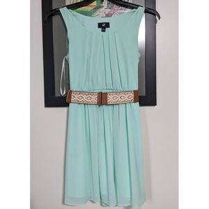 IZ Byer Mint Sleeveless Dress